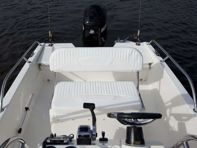 2017 Boston Whaler 170 Dauntless Image Thumbnail #33