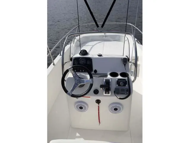 2017 Boston Whaler 170 Dauntless Image Thumbnail #35