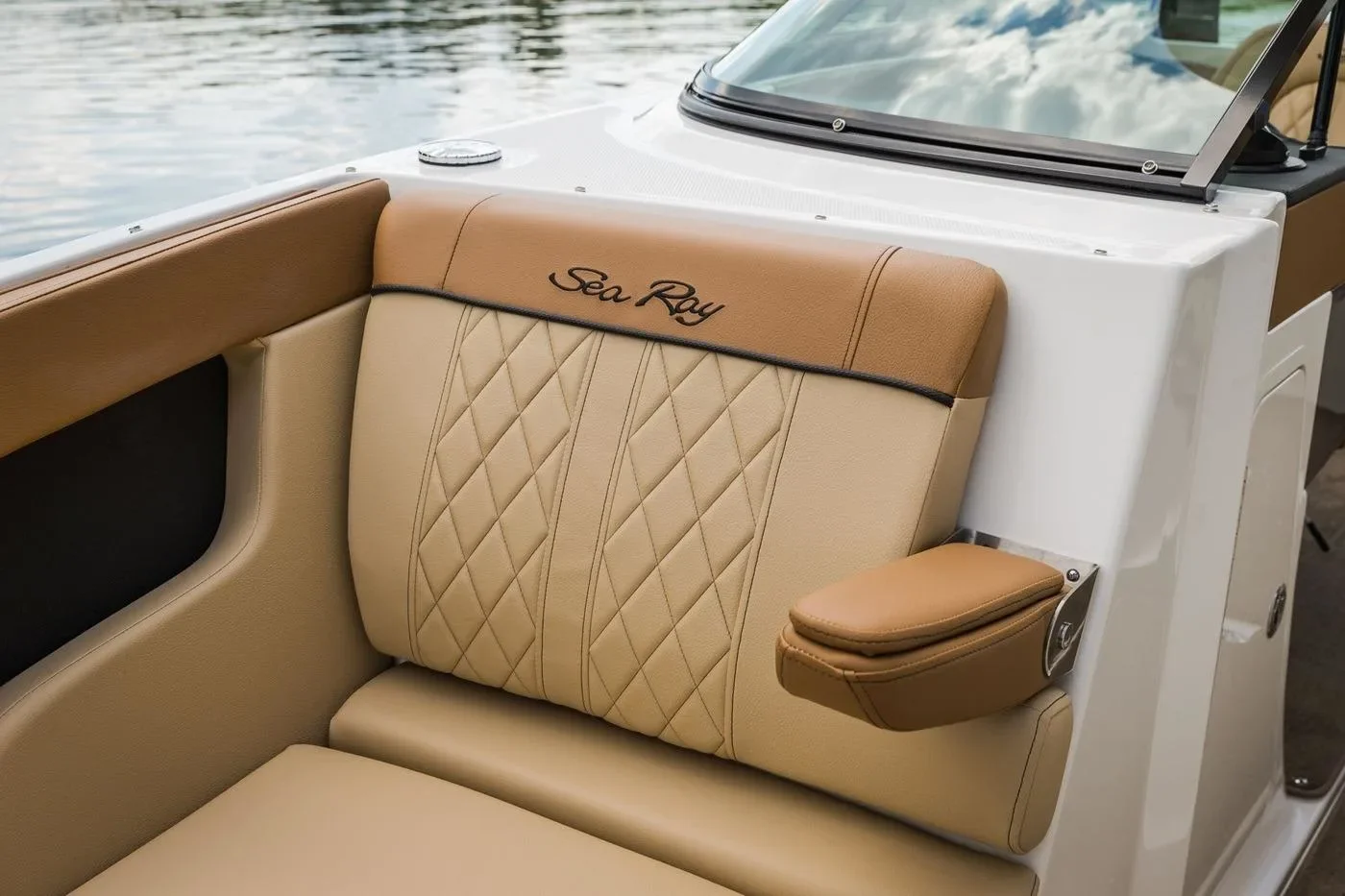 2016 Sea Ray 240 Sundeck Image Thumbnail #12