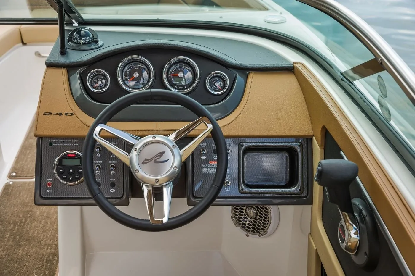 2016 Sea Ray 240 Sundeck Image Thumbnail #15