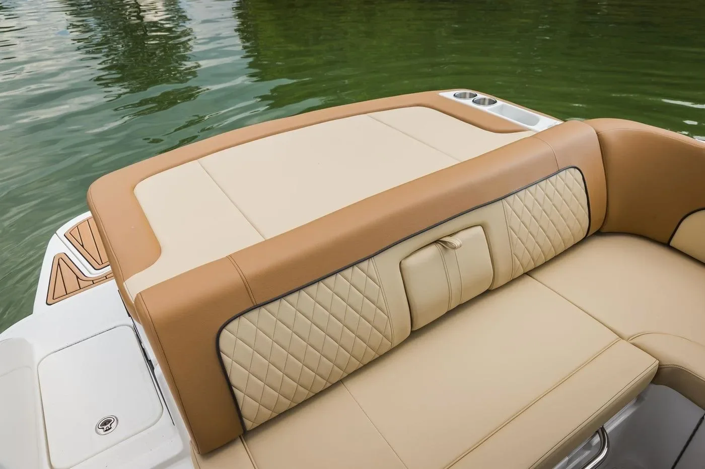 2016 Sea Ray 240 Sundeck Image Thumbnail #17