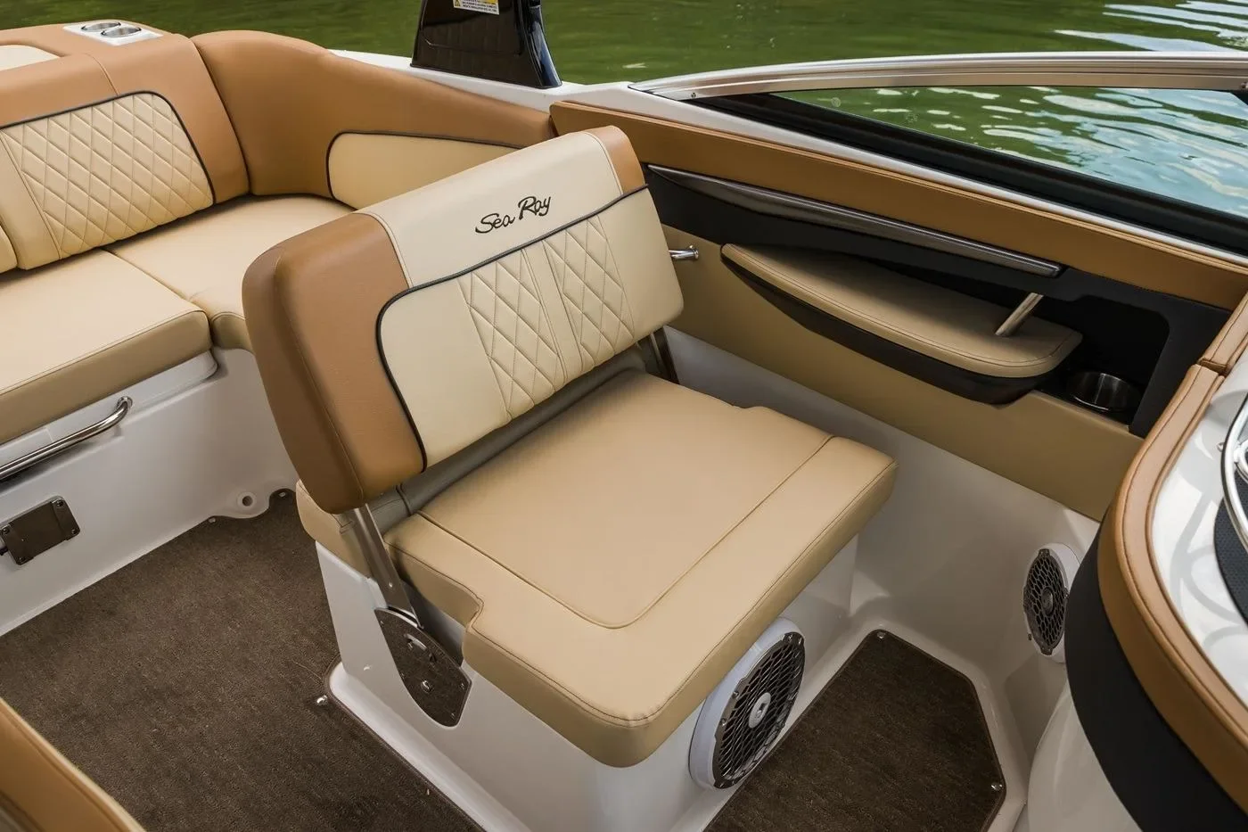 2016 Sea Ray 240 Sundeck Image Thumbnail #18