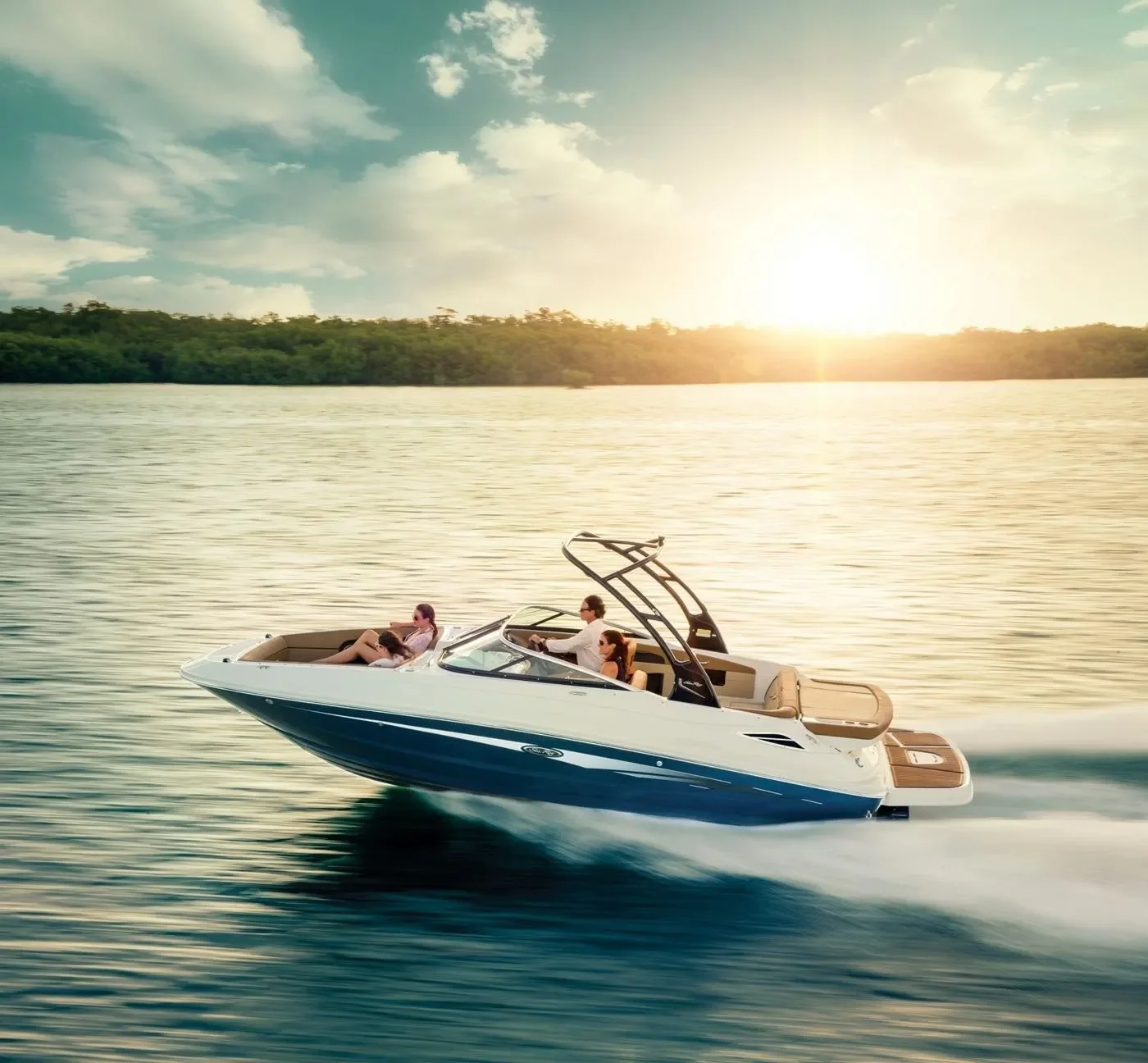 2016 Sea Ray 240 Sundeck Image Thumbnail #2