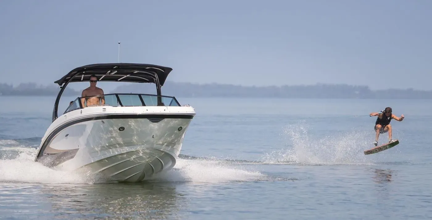 2016 Sea Ray 270 Sundeck Outboard Image Thumbnail #6