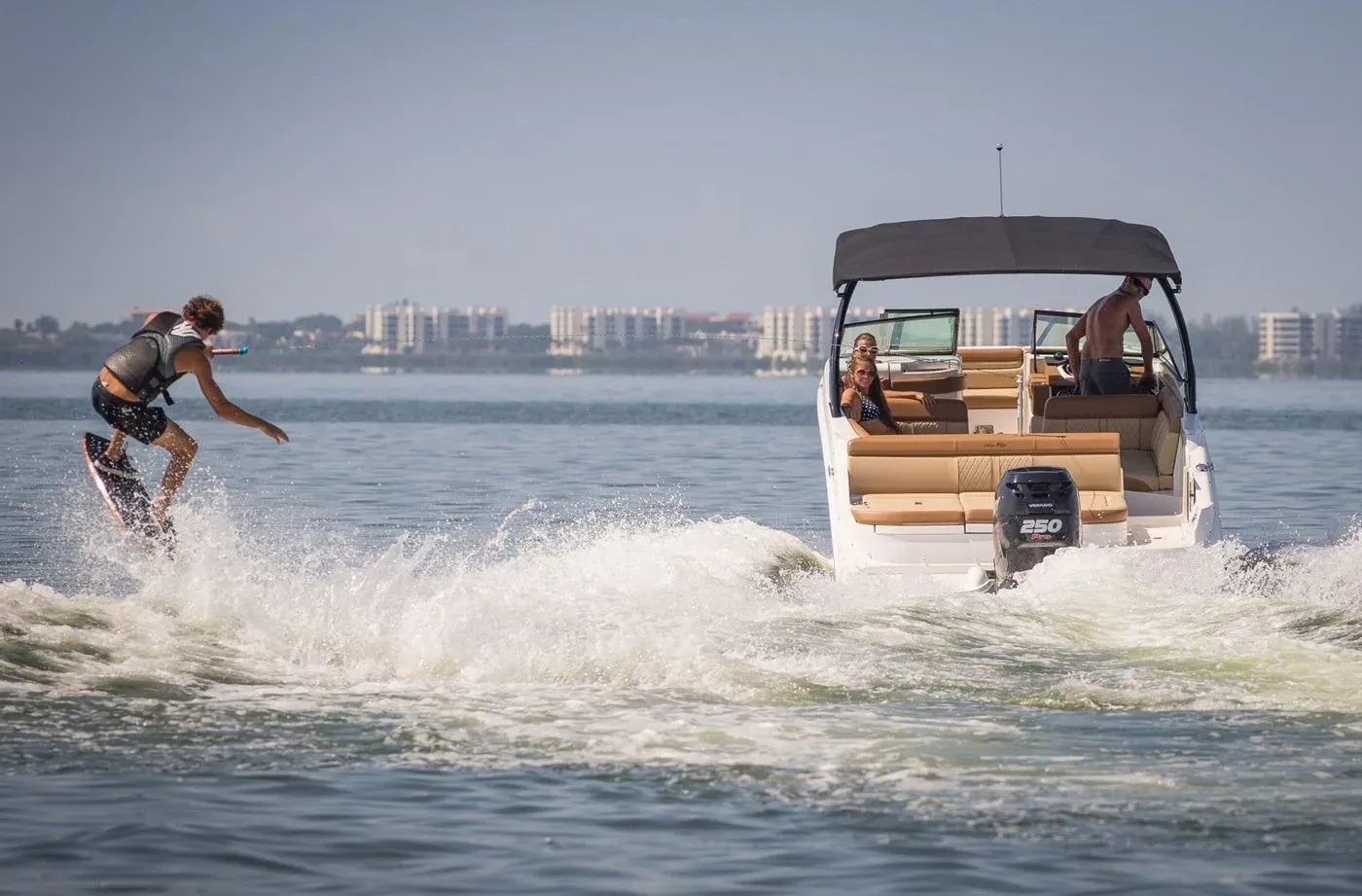 2016 Sea Ray 270 Sundeck Outboard Image Thumbnail #10