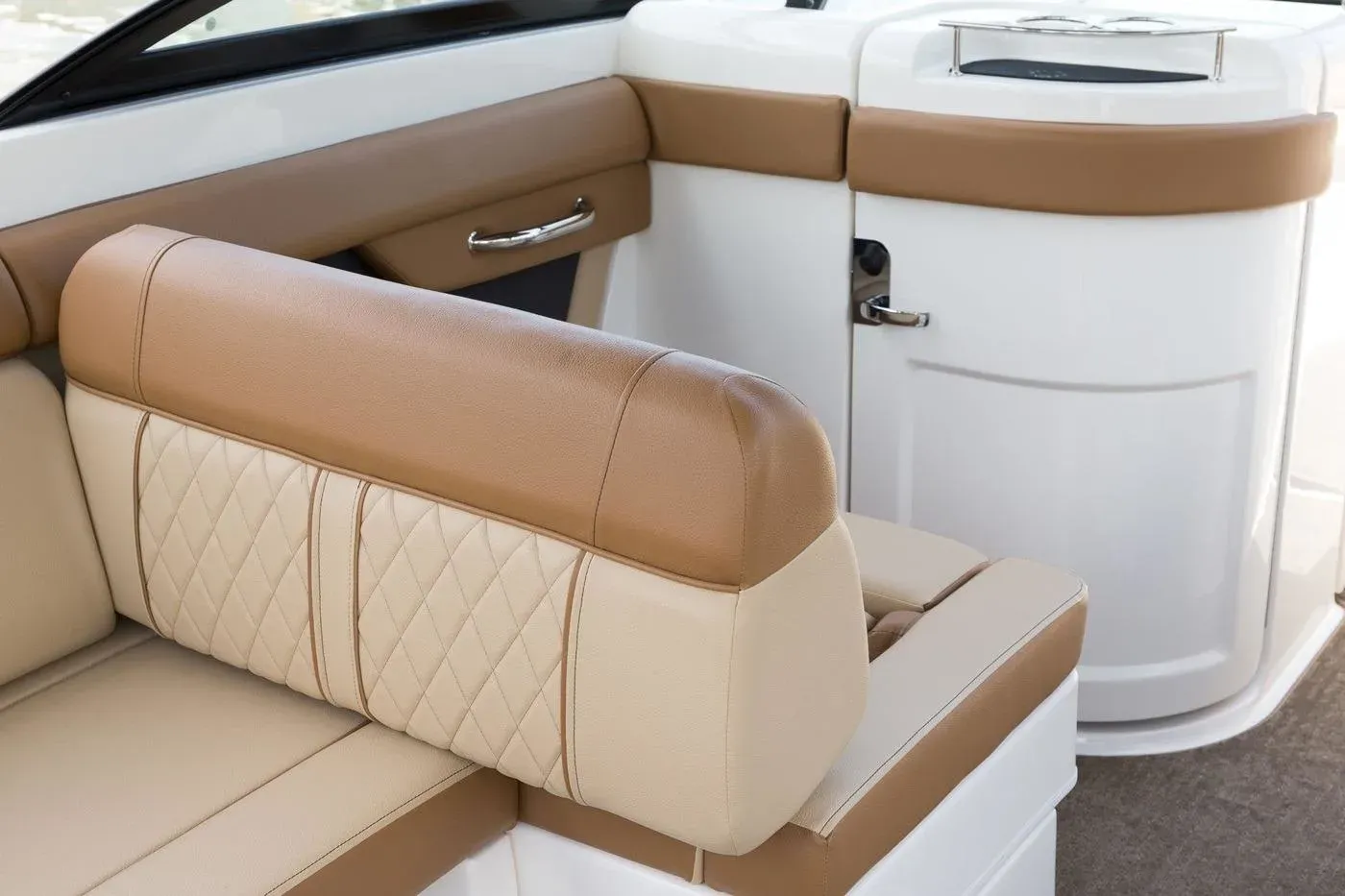 2016 Sea Ray 270 Sundeck Outboard Image Thumbnail #22