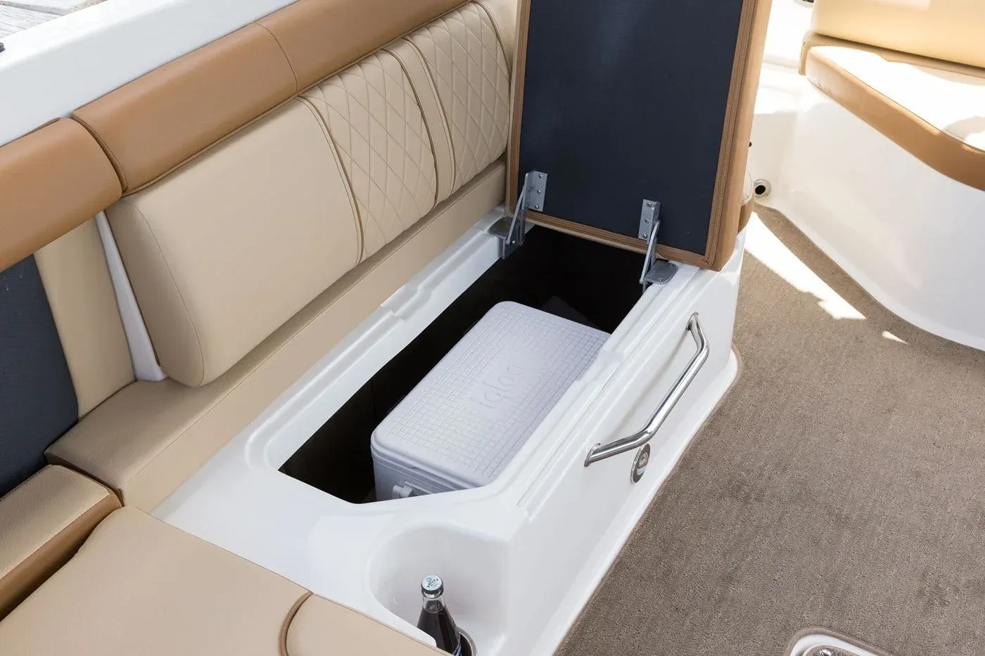 2016 Sea Ray 270 Sundeck Outboard Image Thumbnail #28