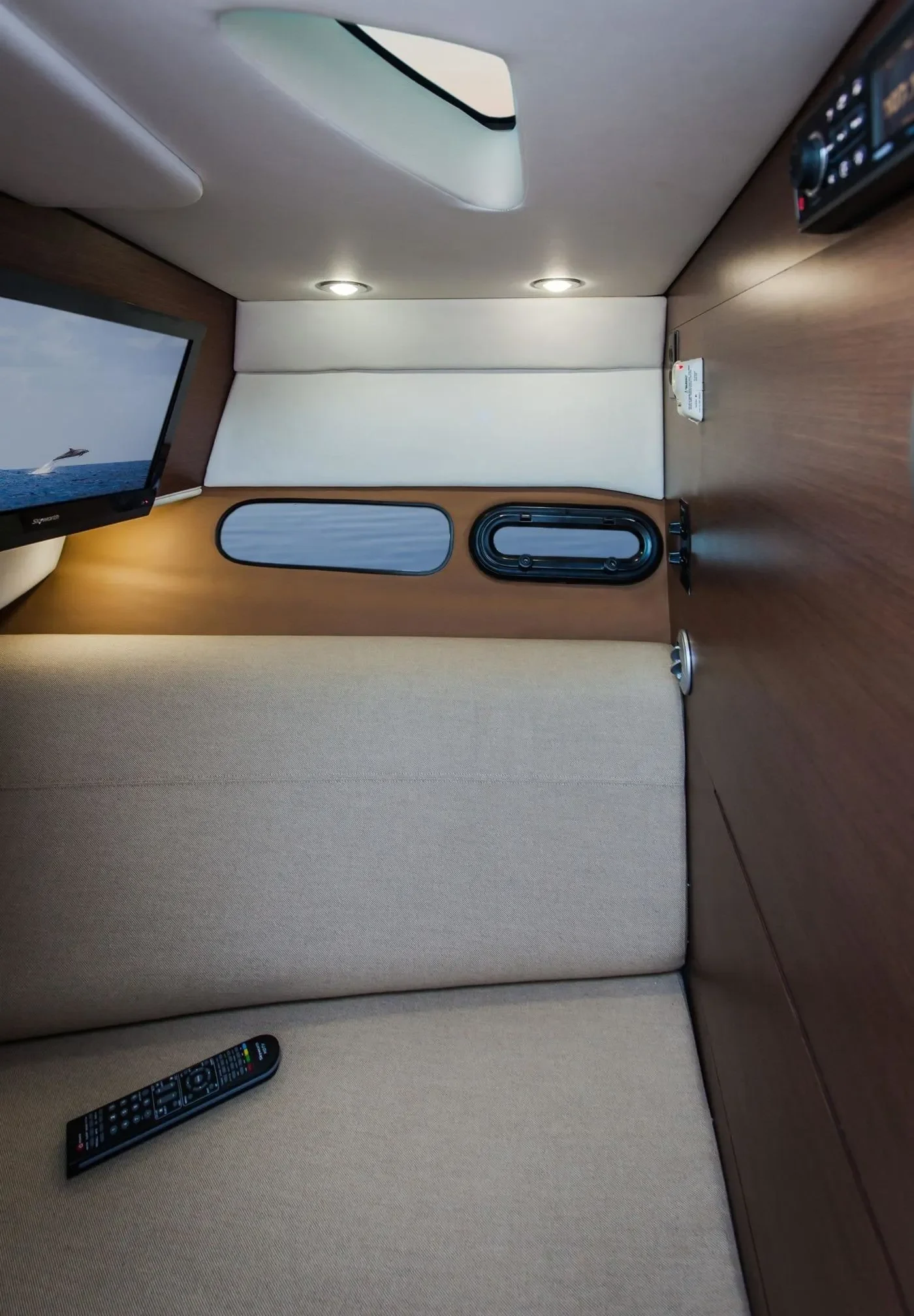 2016 Sea Ray 350 SLX Image Thumbnail #28