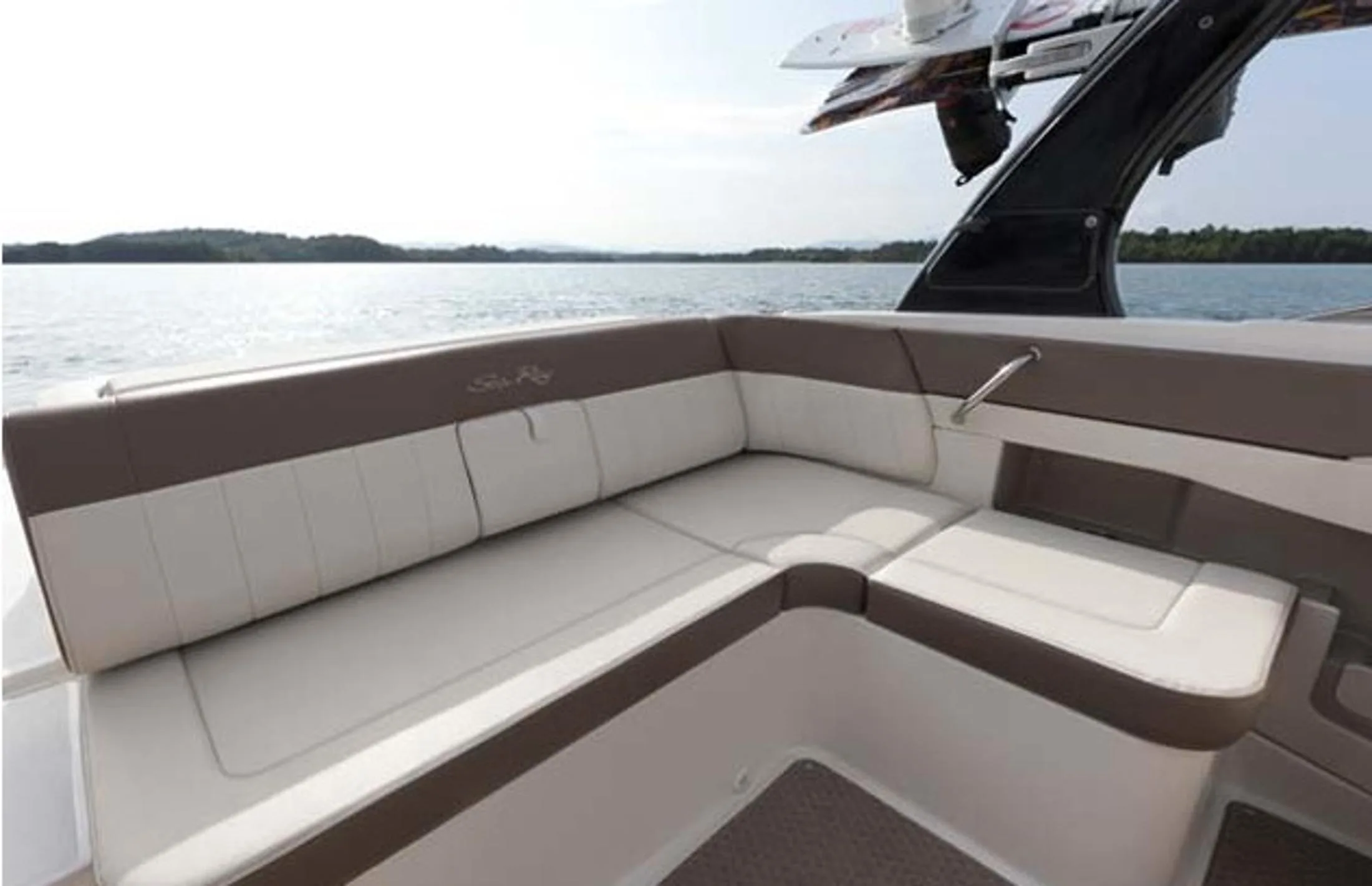 2015 Sea Ray 230 SLX Image Thumbnail #5