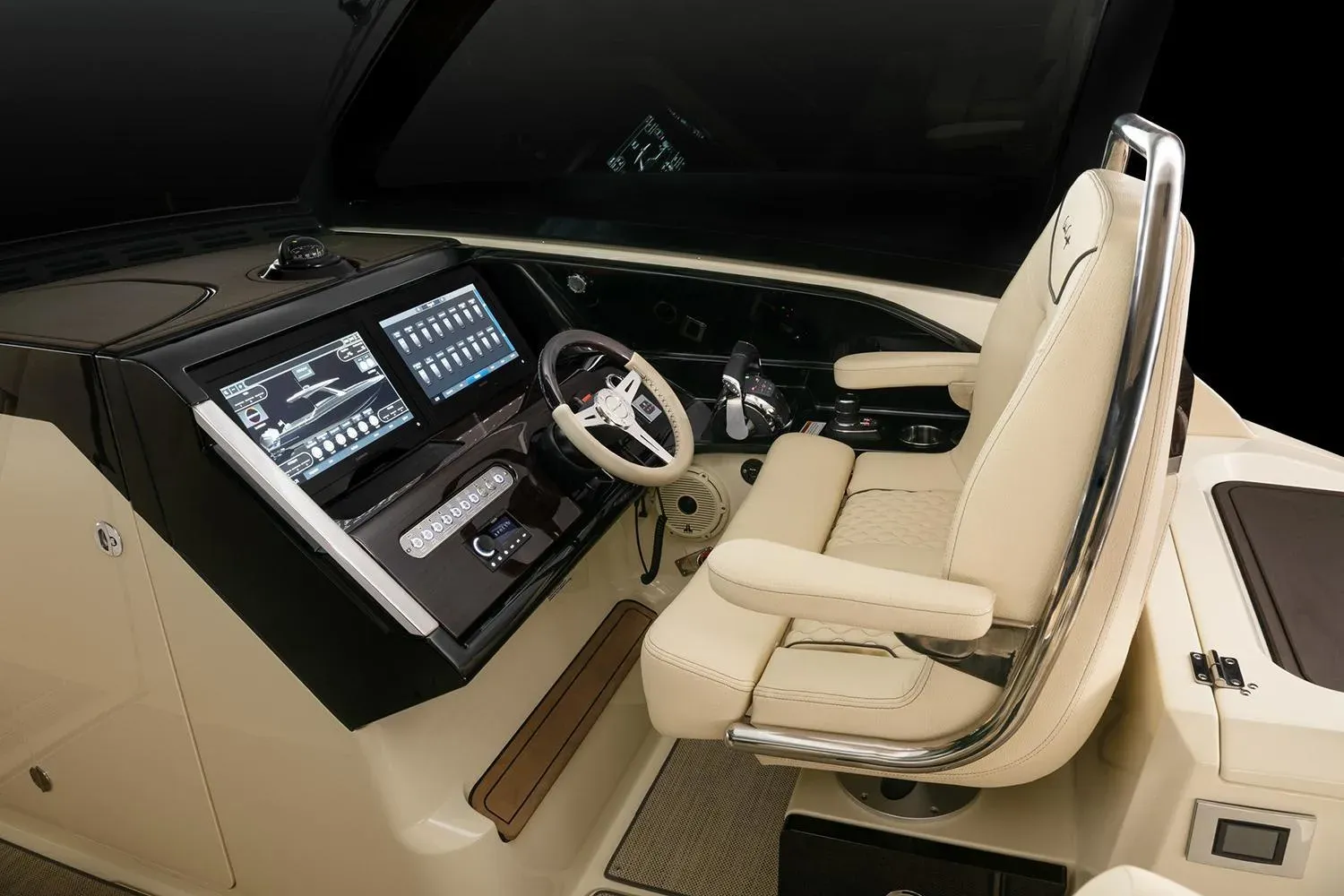 2025 Chris-Craft Calypso 35 Image Thumbnail #9