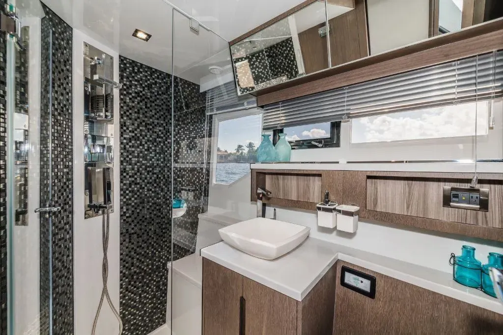 2026 Galeon 500 FLY Image Thumbnail #39