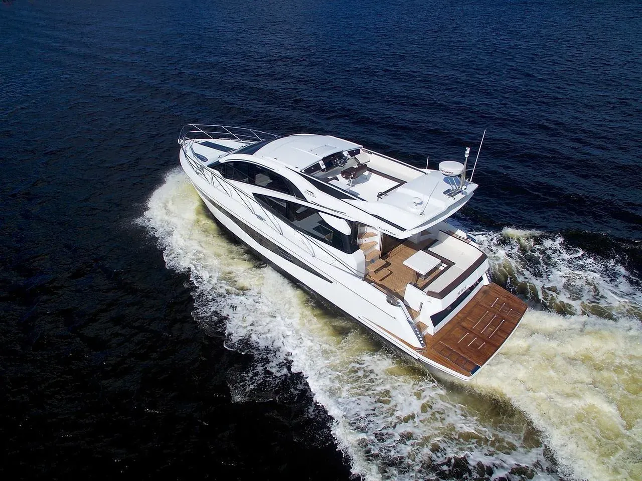 2025 Galeon 560 SKY Image Thumbnail #4