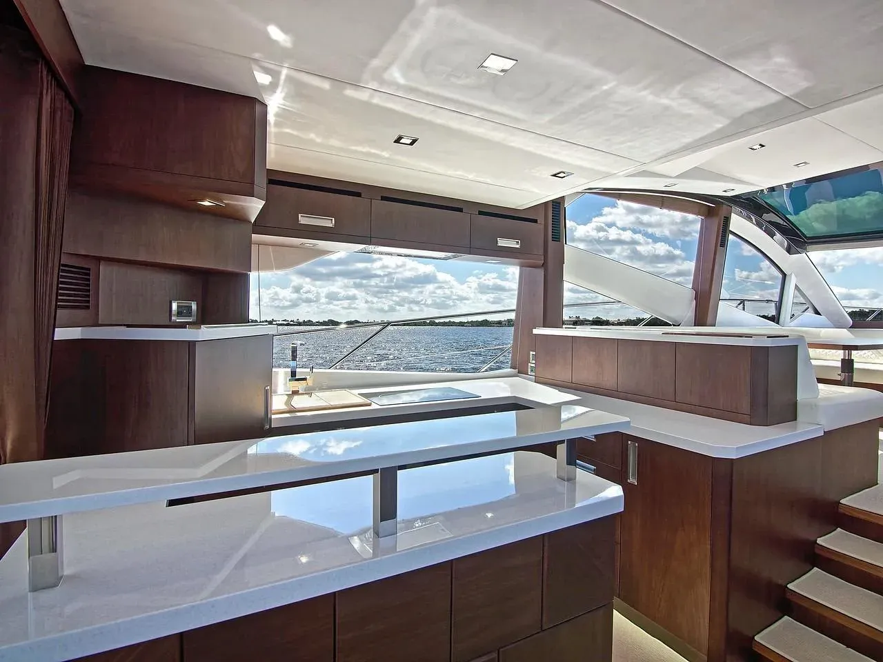 2025 Galeon 560 SKY Image Thumbnail #10