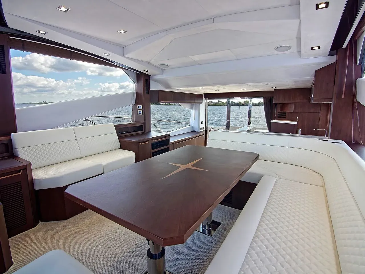 2025 Galeon 560 SKY Image Thumbnail #18