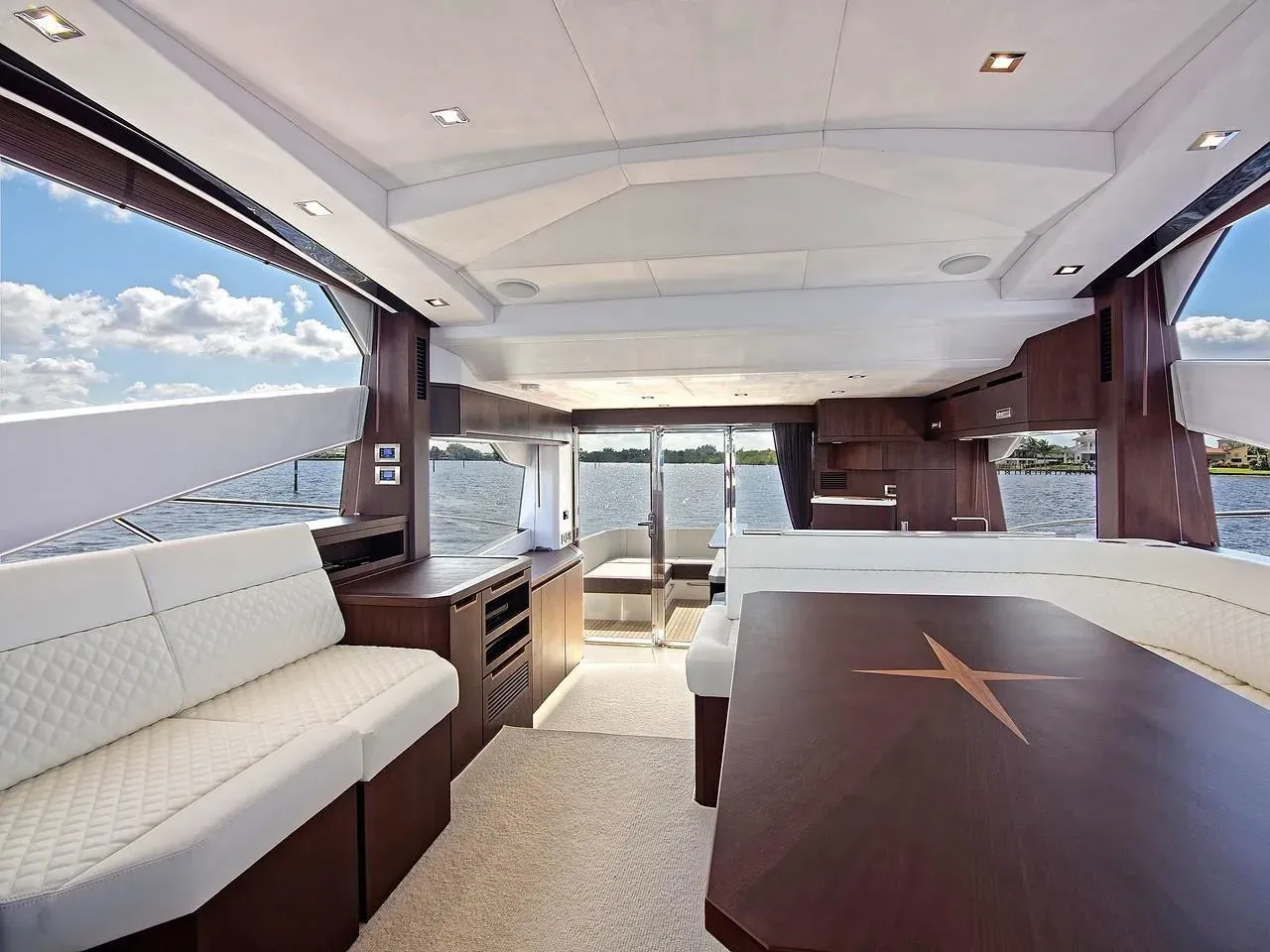 2025 Galeon 560 SKY Image Thumbnail #19