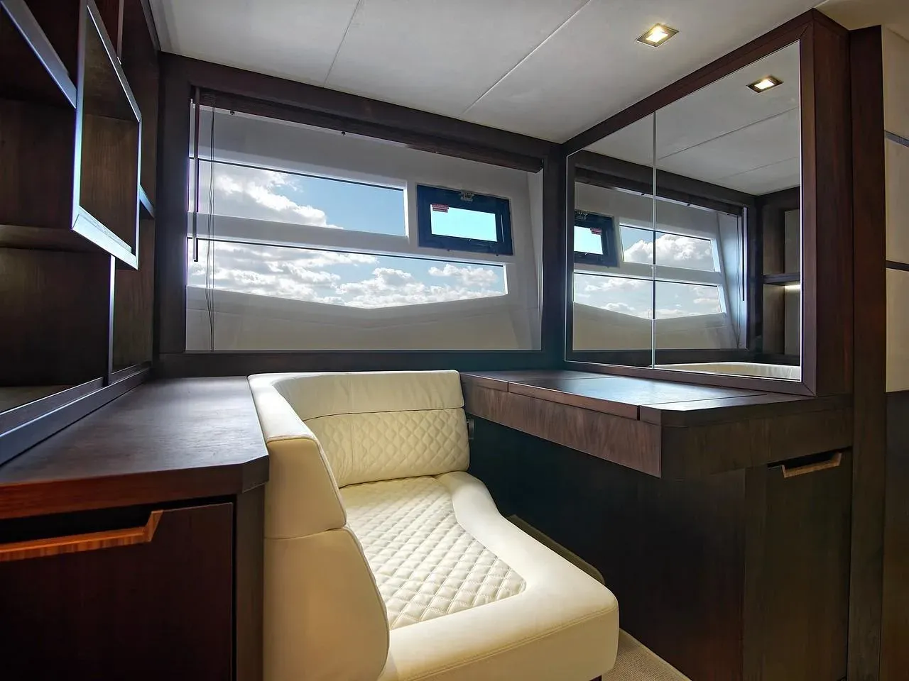 2025 Galeon 560 SKY Image Thumbnail #32