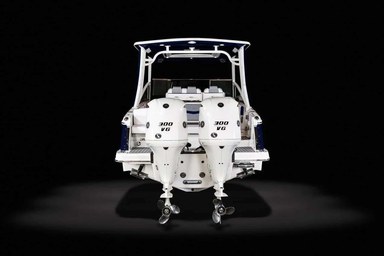 2023 Chaparral 300 OSX Image Thumbnail #5