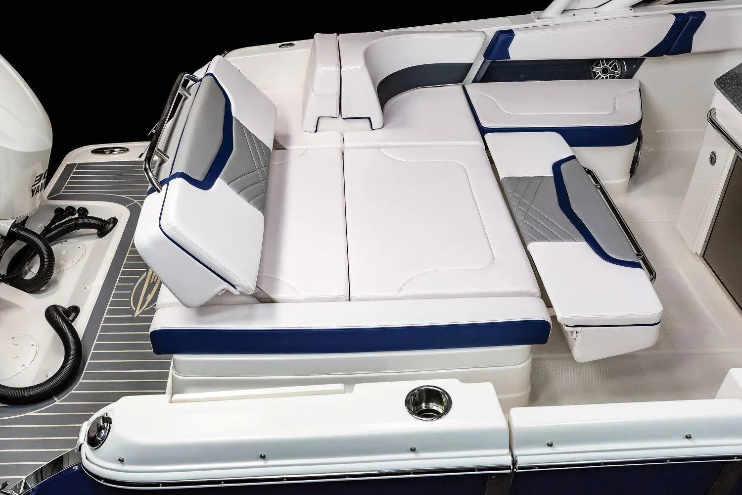 2023 Chaparral 300 OSX Image Thumbnail #16