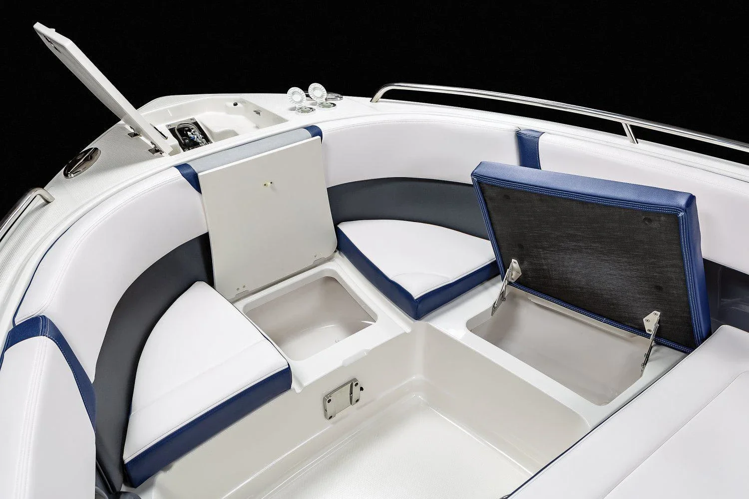 2023 Chaparral 300 OSX Image Thumbnail #8