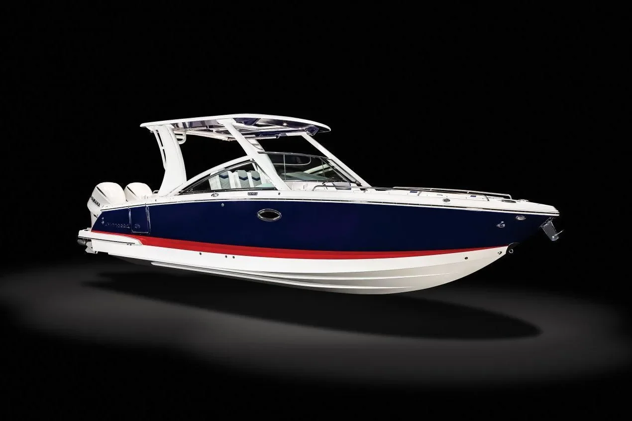 2023 Chaparral 300 OSX Image Thumbnail #2