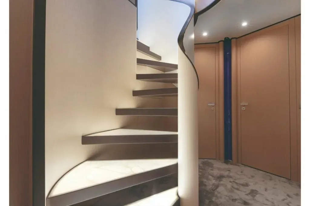 2026 Azimut Grande 32M Image Thumbnail #4