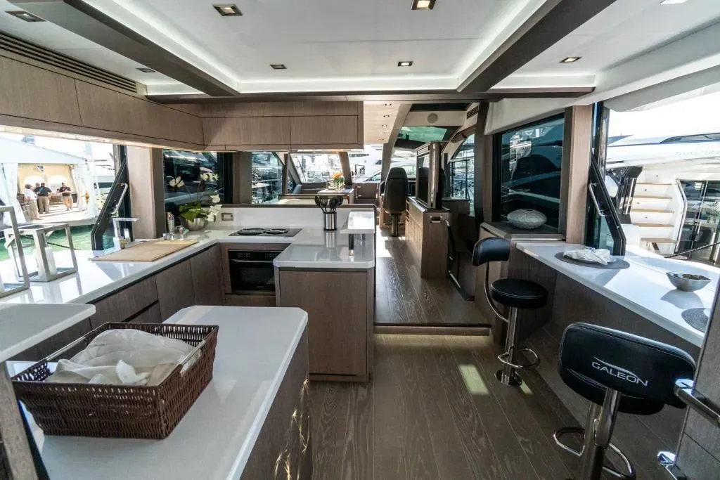 2026 Galeon 650 SKY Image Thumbnail #1