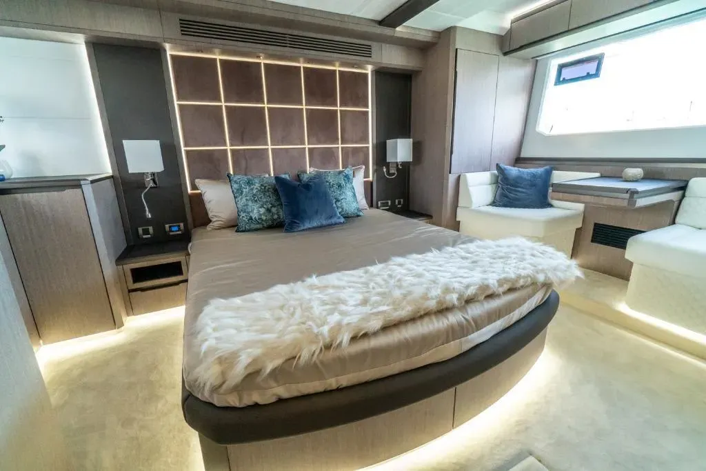 2026 Galeon 650 SKY Image Thumbnail #13