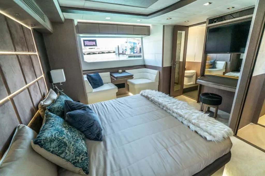 2026 Galeon 650 SKY Image Thumbnail #14