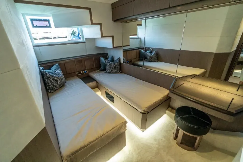 2026 Galeon 650 SKY Image Thumbnail #17