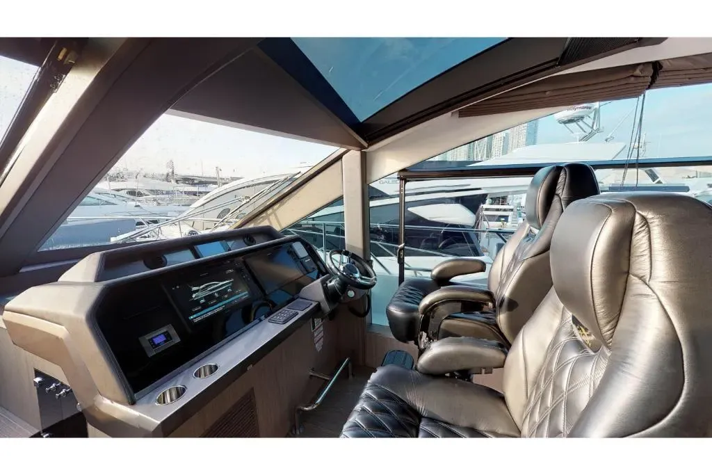 2026 Galeon 650 SKY Image Thumbnail #8