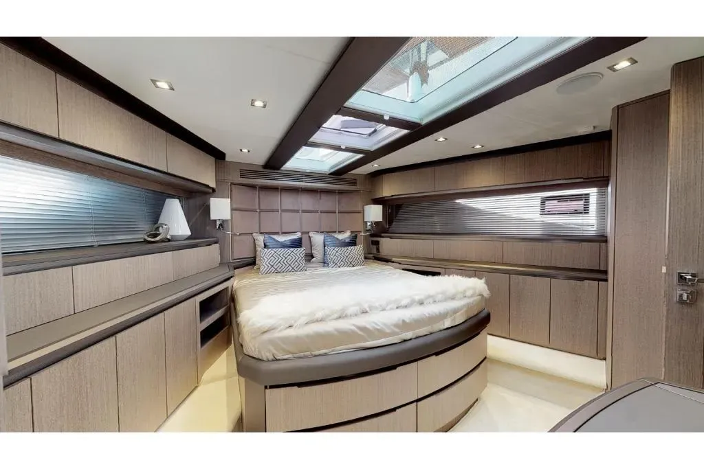 2026 Galeon 650 SKY Image Thumbnail #11