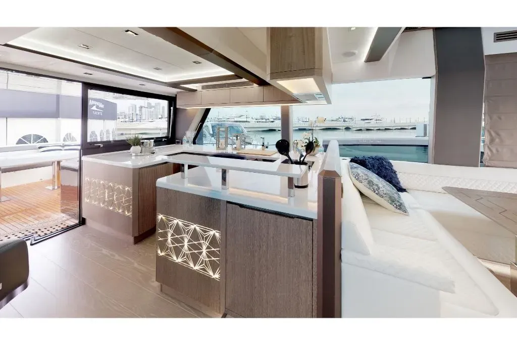 2026 Galeon 650 SKY Image Thumbnail #2
