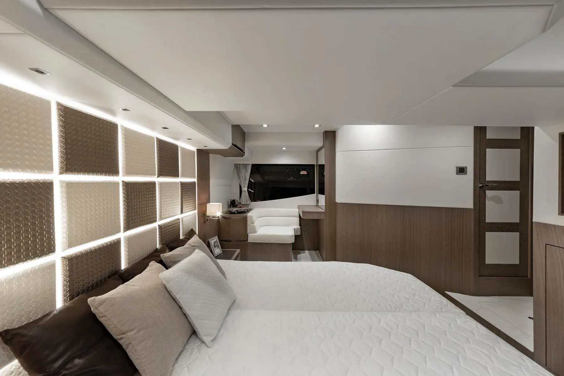 2026 Galeon 470 SKY Image Thumbnail #29