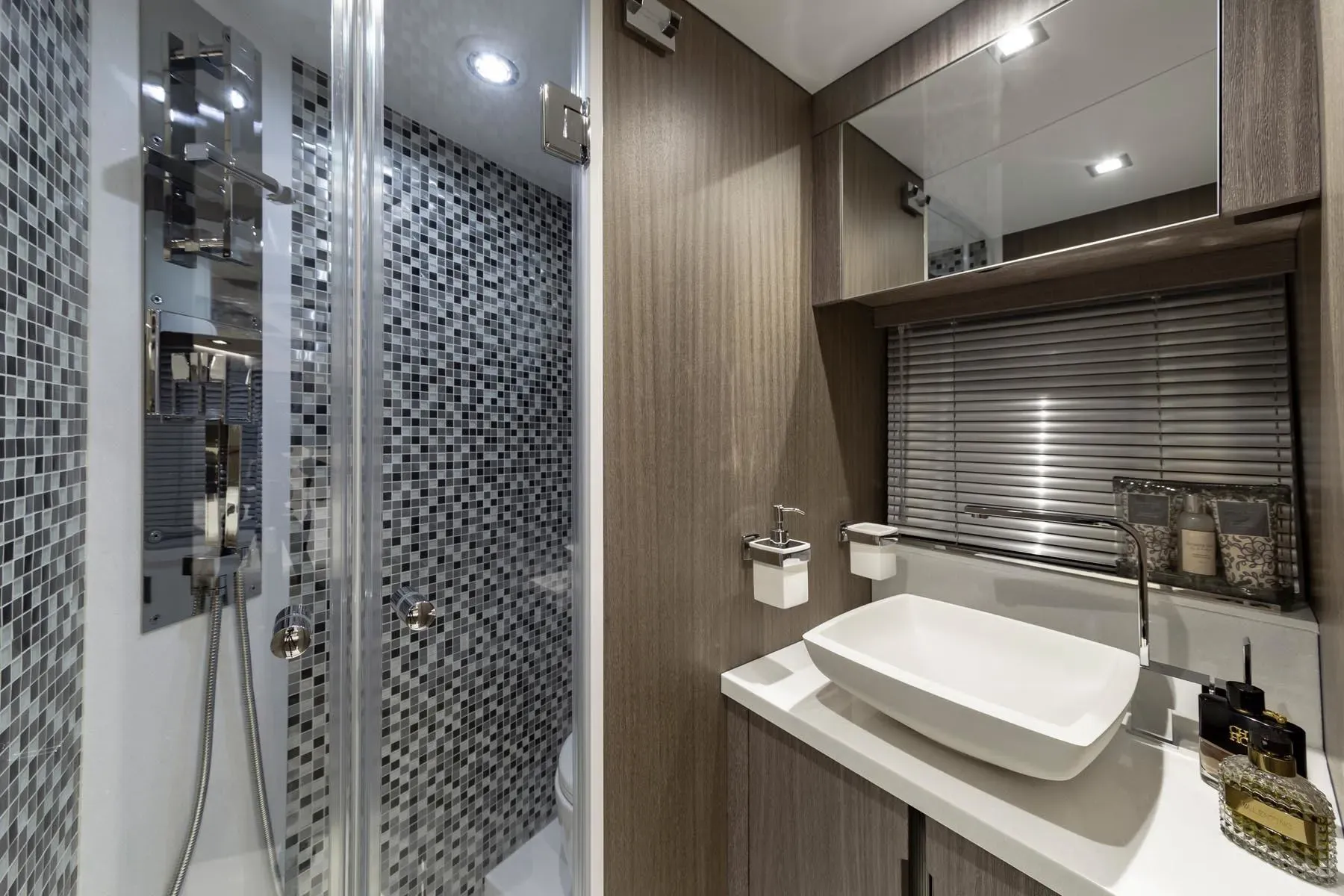 2026 Galeon 470 SKY Image Thumbnail #32