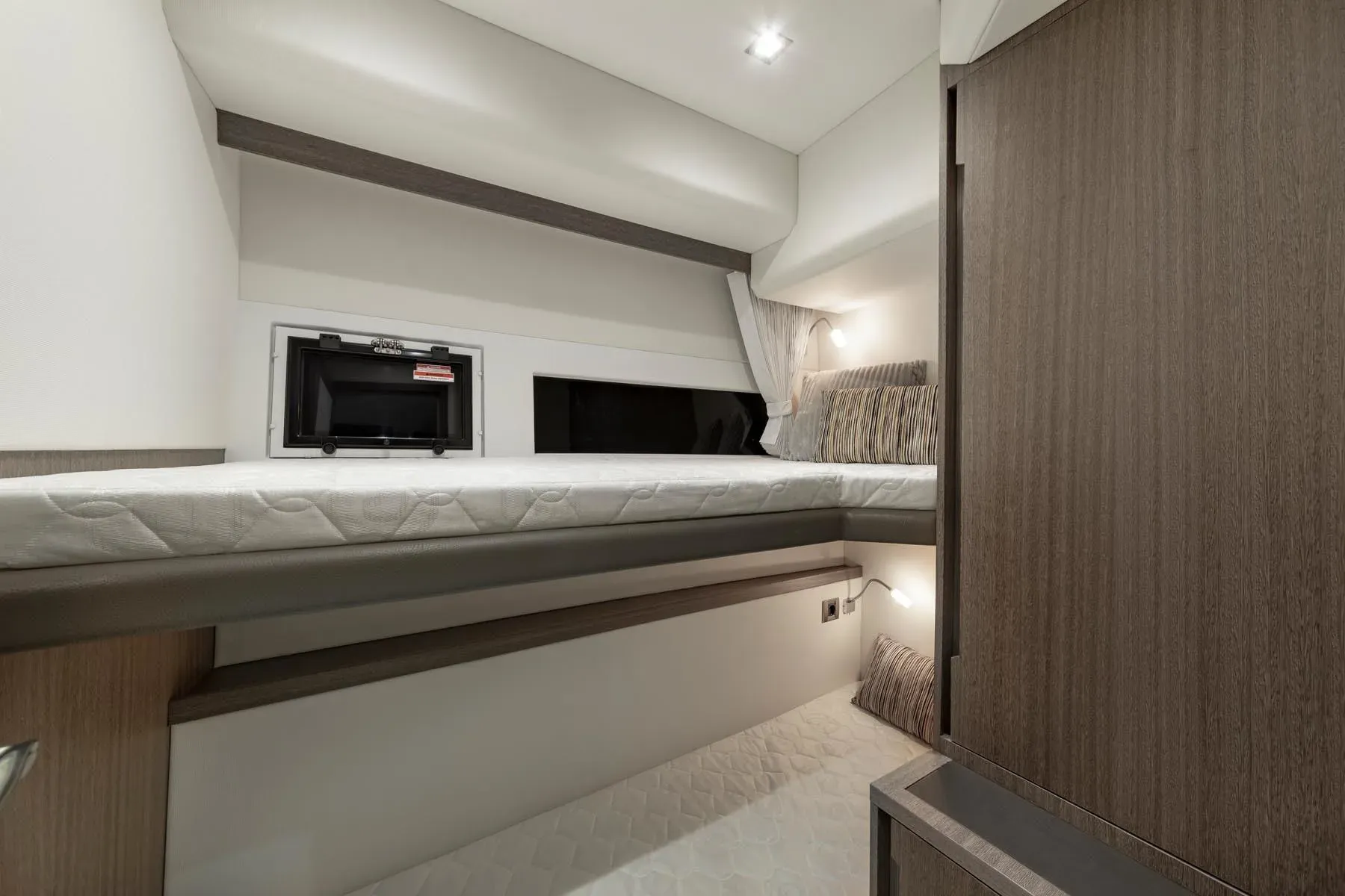 2026 Galeon 470 SKY Image Thumbnail #28