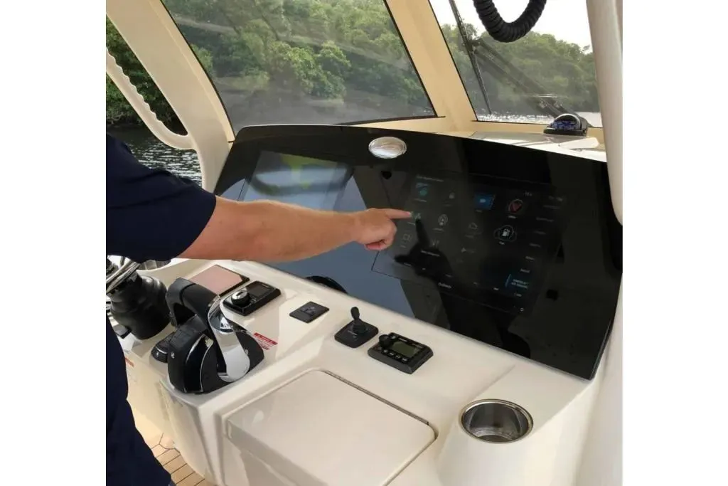 2025 Scout 330 LXF Image Thumbnail #8