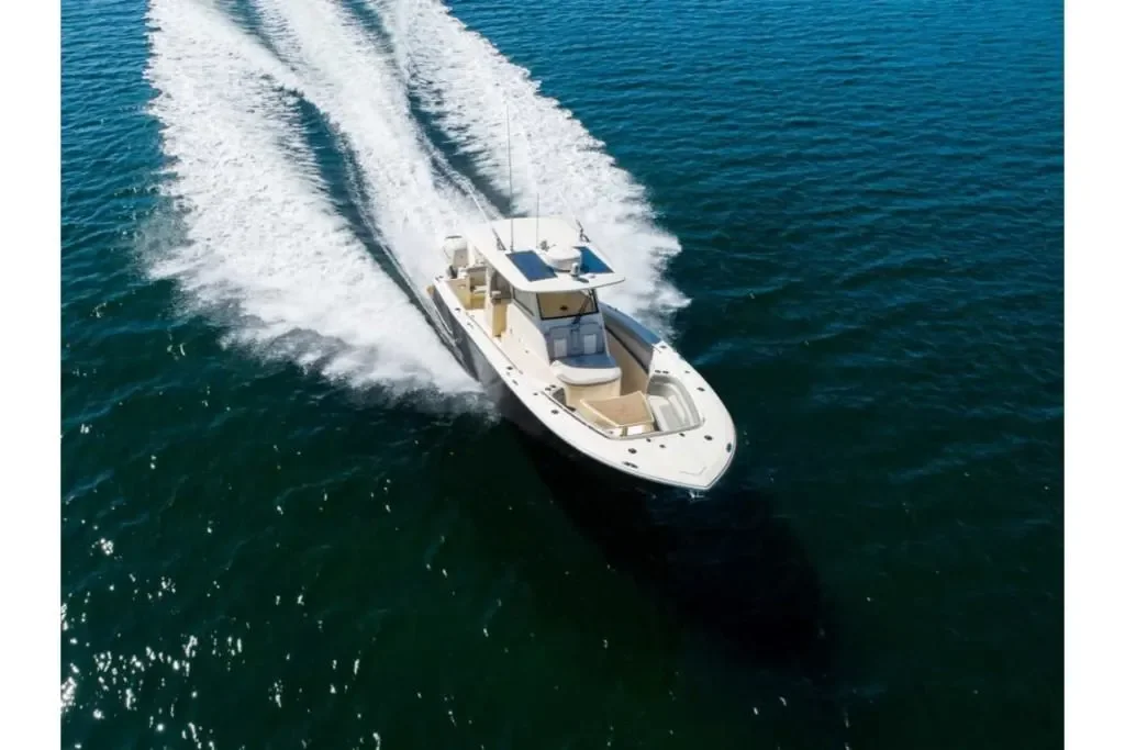 2026 Scout 330 LXF Image Thumbnail #3