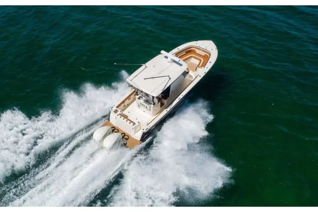 2026 Scout 330 LXF Image Thumbnail #6