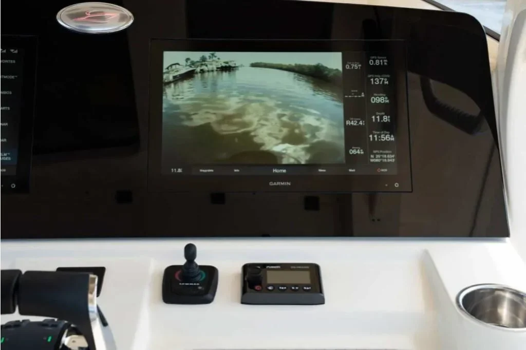 2026 Scout 330 LXF Image Thumbnail #35