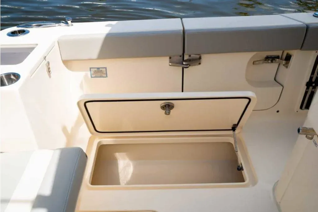 2025 Scout 330 LXF Image Thumbnail #42