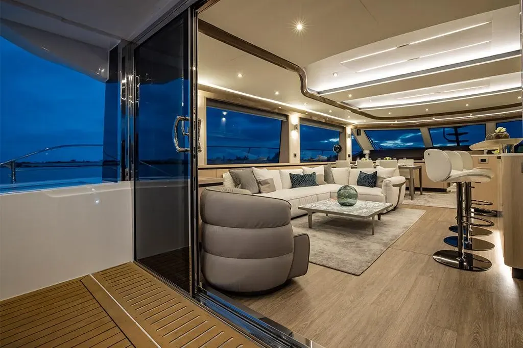 2025 Aquila 70 Luxury Image Thumbnail #15