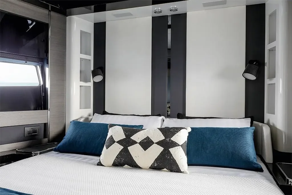 2026 Azimut S8 Image Thumbnail #18