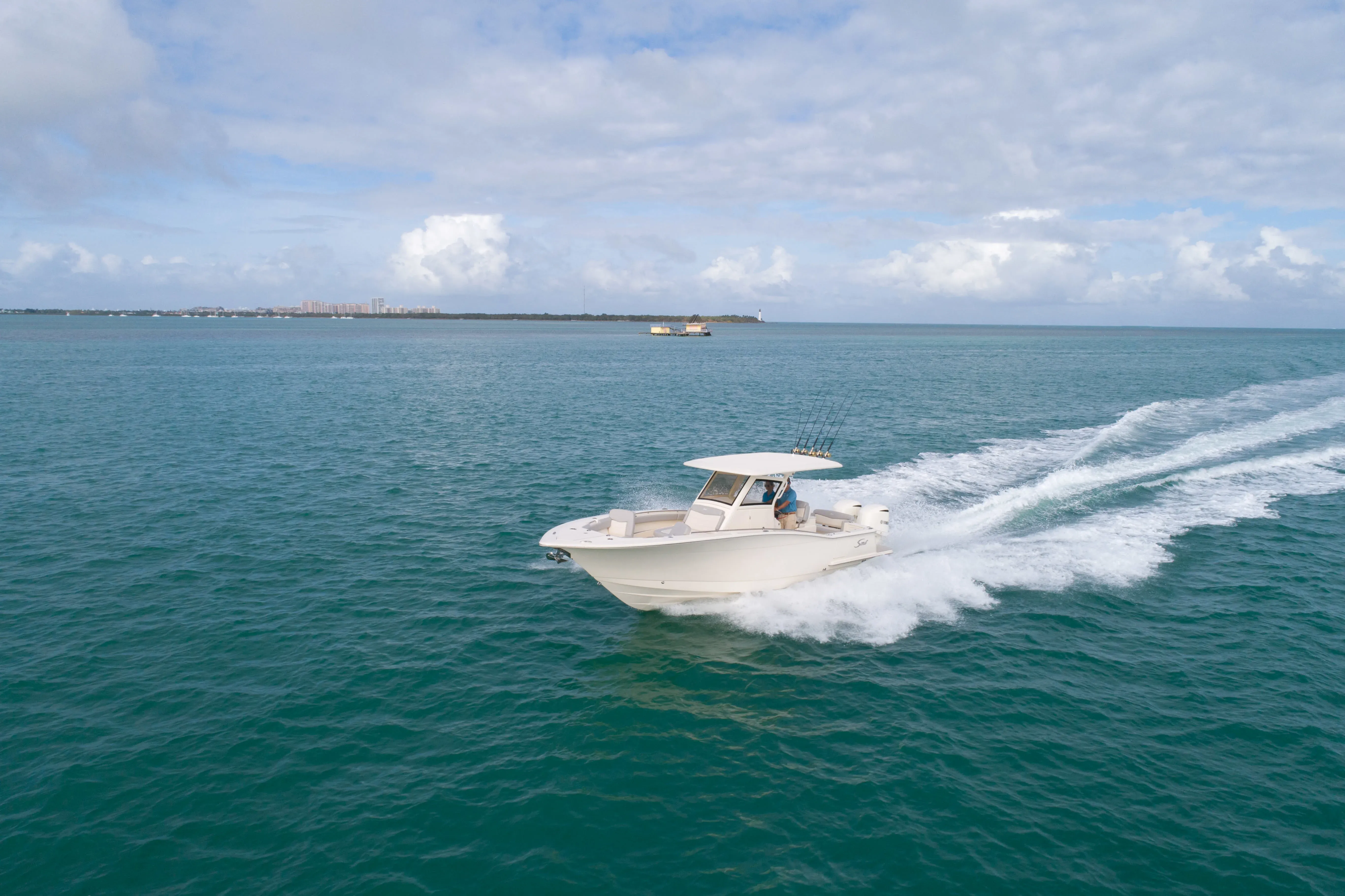 2025 Scout 305 LXF Image Thumbnail #6