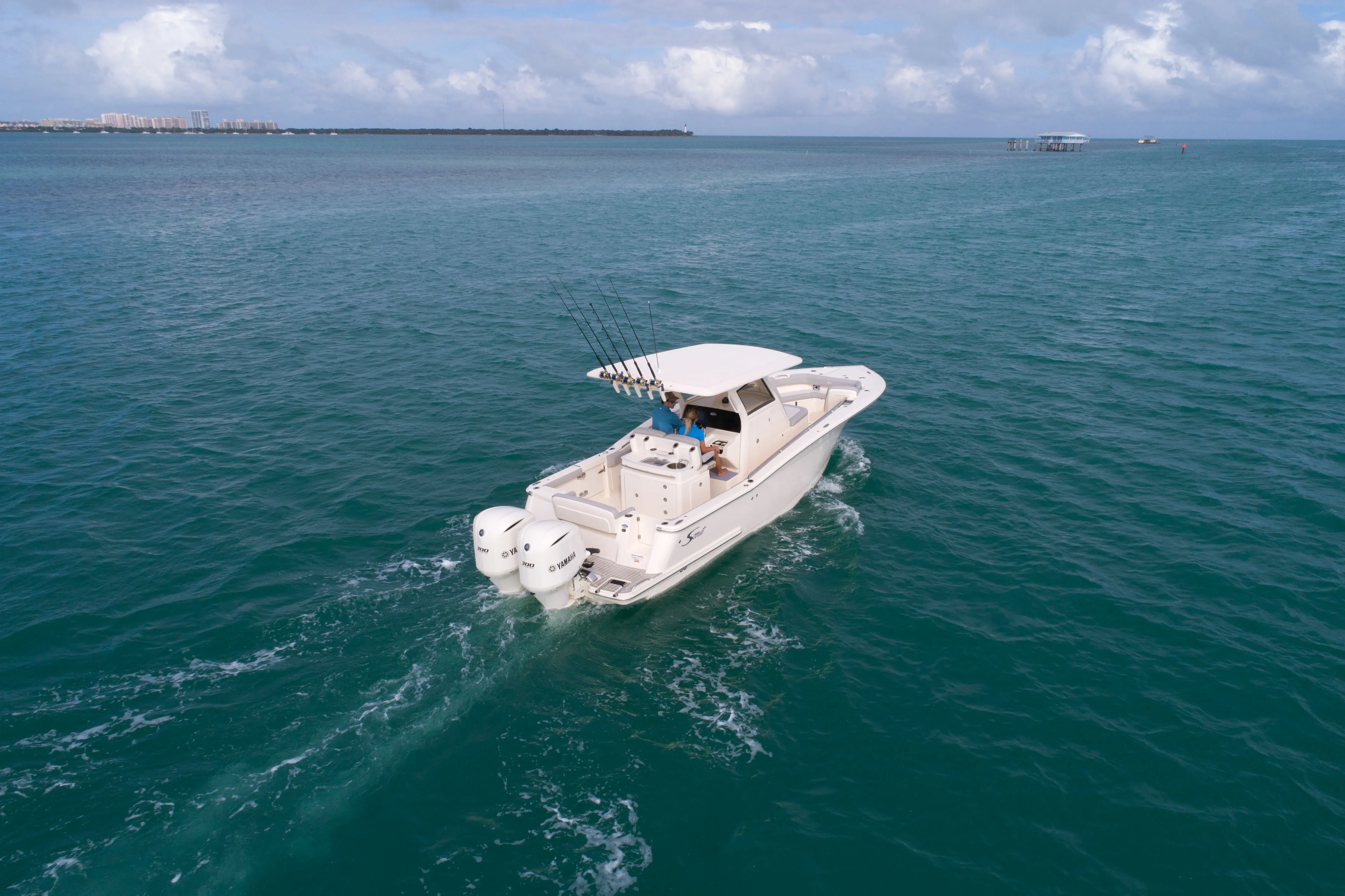 2025 Scout 305 LXF Image Thumbnail #3