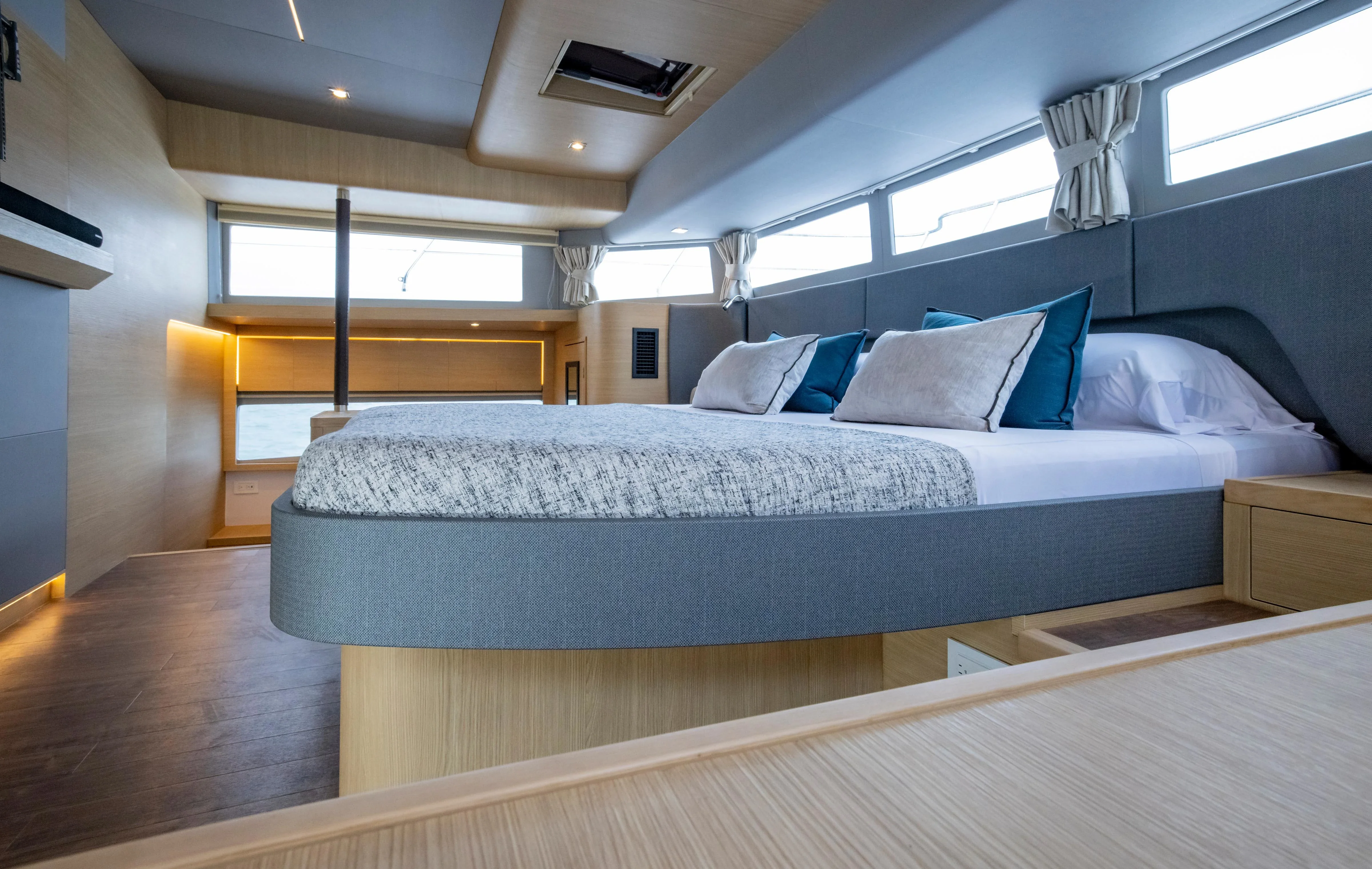 2023 Aquila
                                                             54 Yacht Image Thumbnail #78