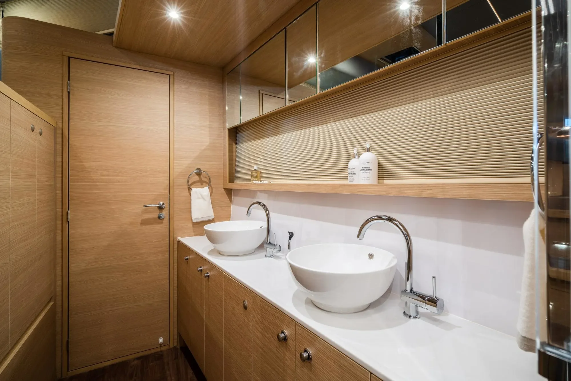 2023 Aquila
                                                             54 Yacht Image Thumbnail #69