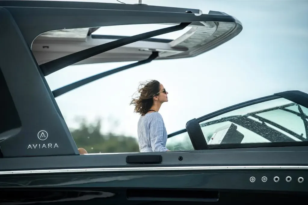 2025 Aviara AV40 Outboard Image Thumbnail #8