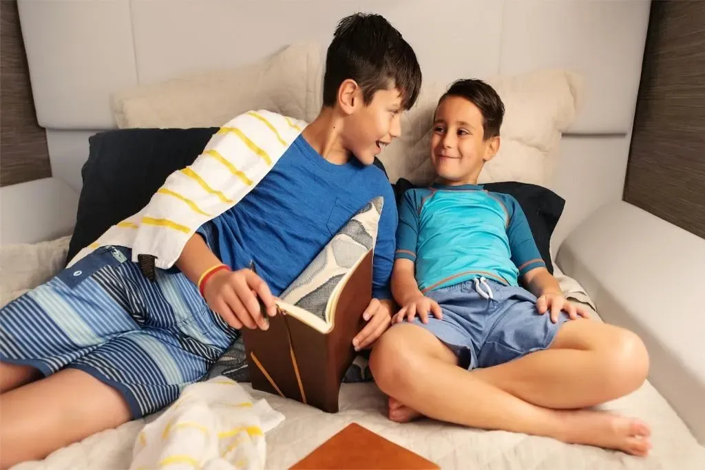 2025 Aviara AV40 Image Thumbnail #13