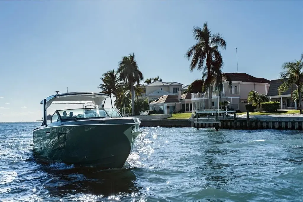 2025 Aviara AV40 Image Thumbnail #2