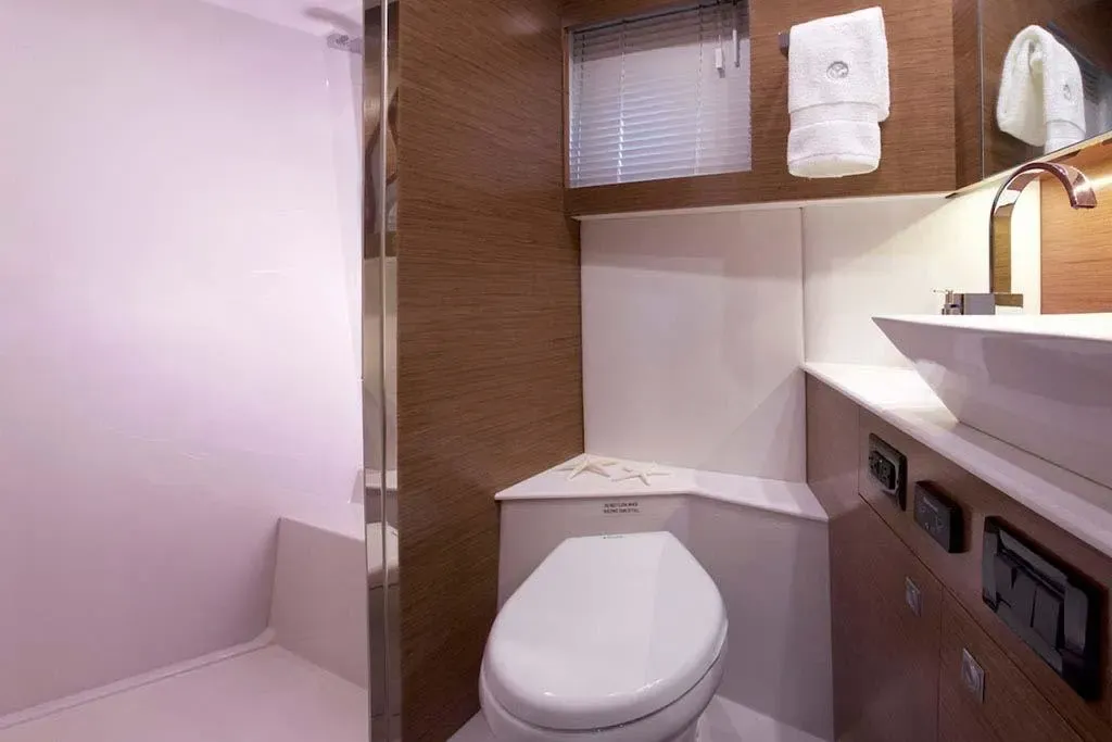 2026 Cruisers Yachts 42 Cantius Image Thumbnail #14